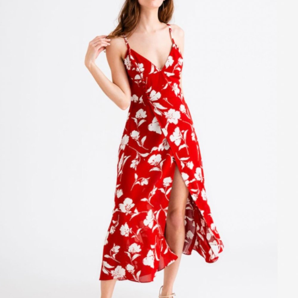 NWT - Petite Studio NYC Carly Dress
